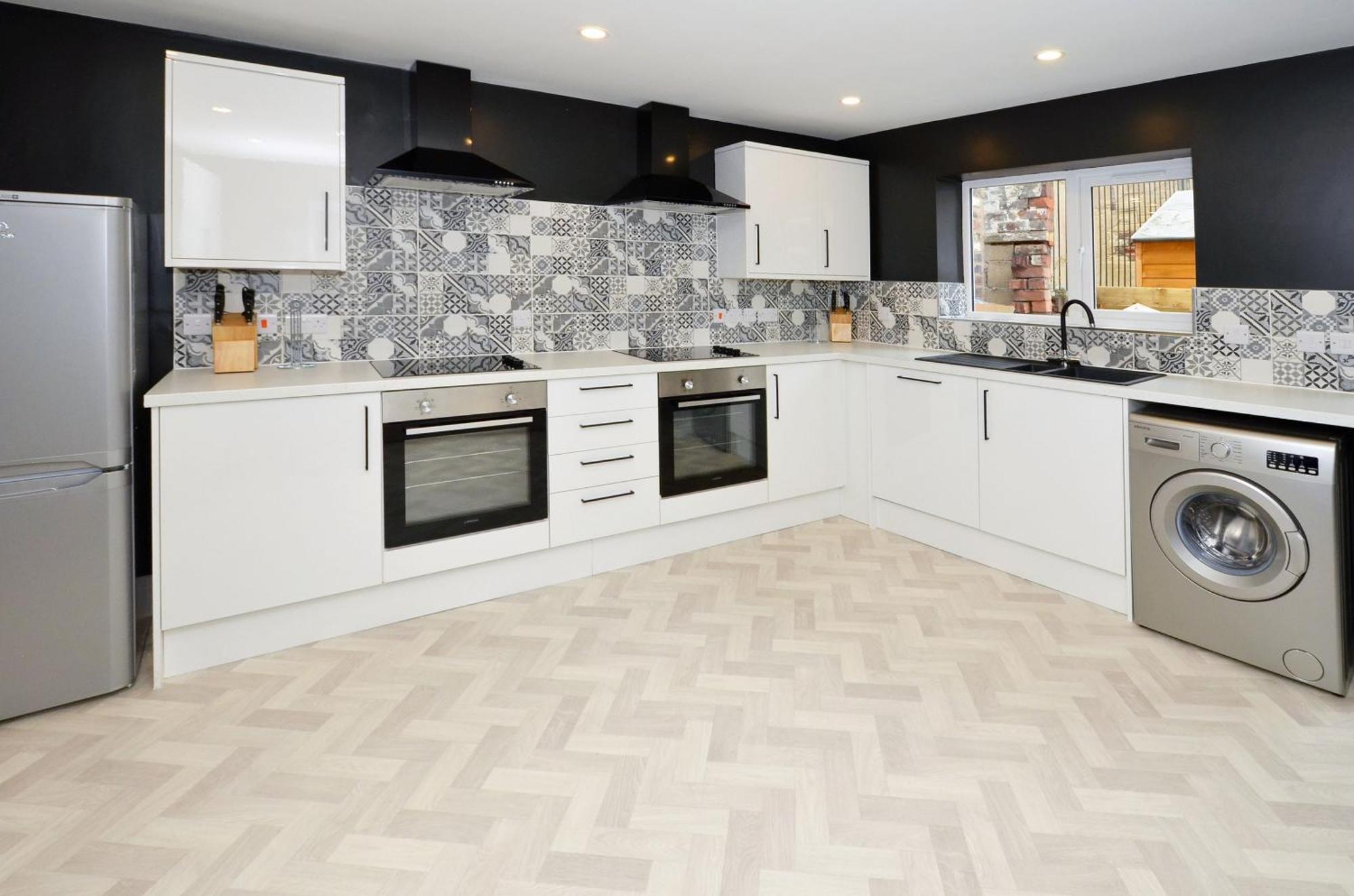 Townhouse Plus @ London Road Stoke ภายนอก รูปภาพ