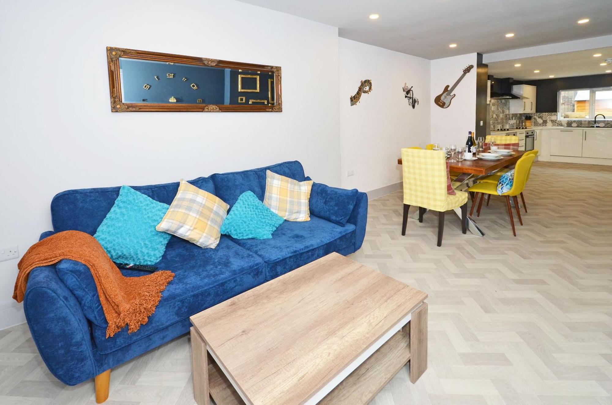 Townhouse Plus @ London Road Stoke ภายนอก รูปภาพ