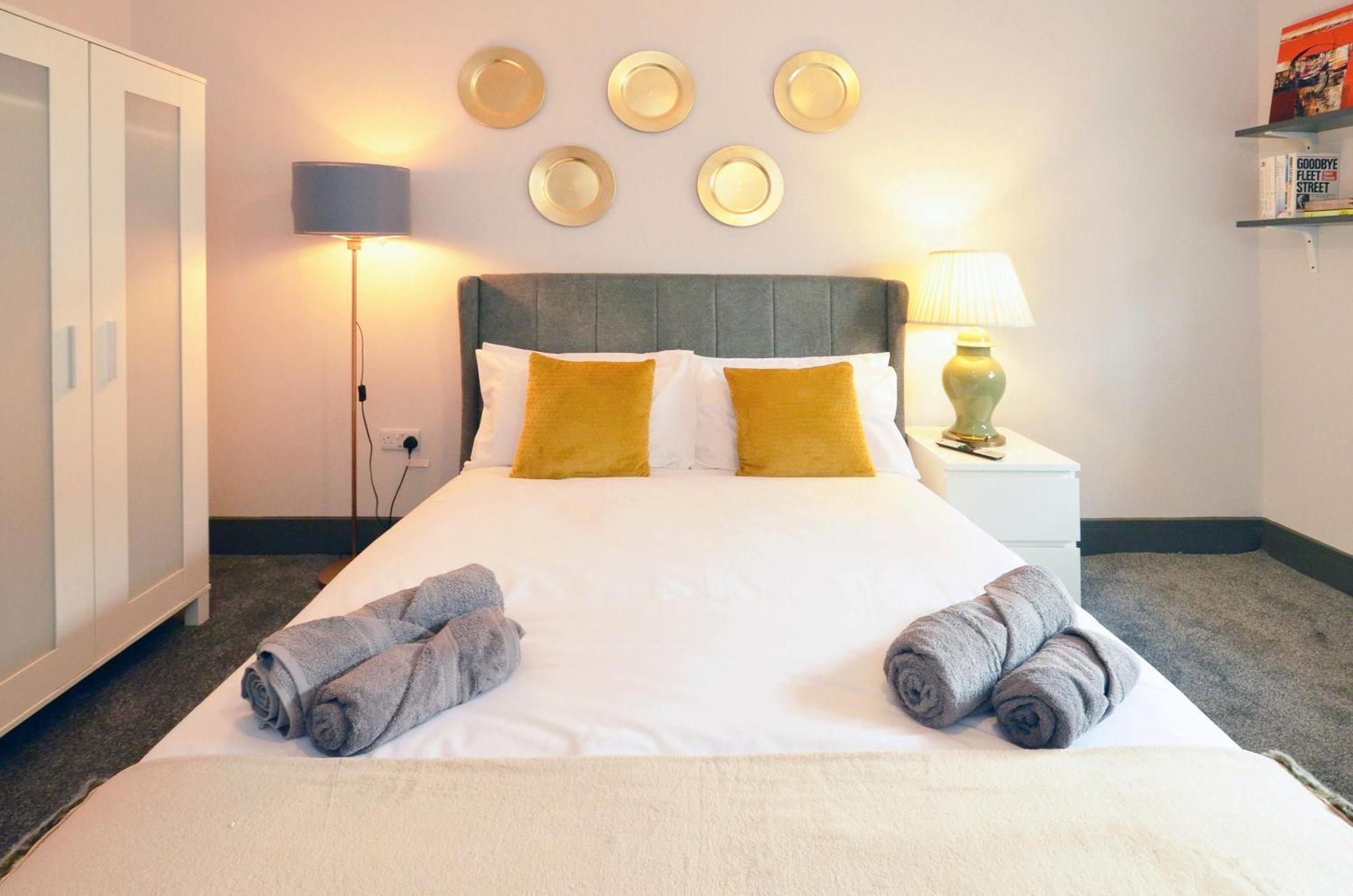Townhouse Plus @ London Road Stoke ภายนอก รูปภาพ