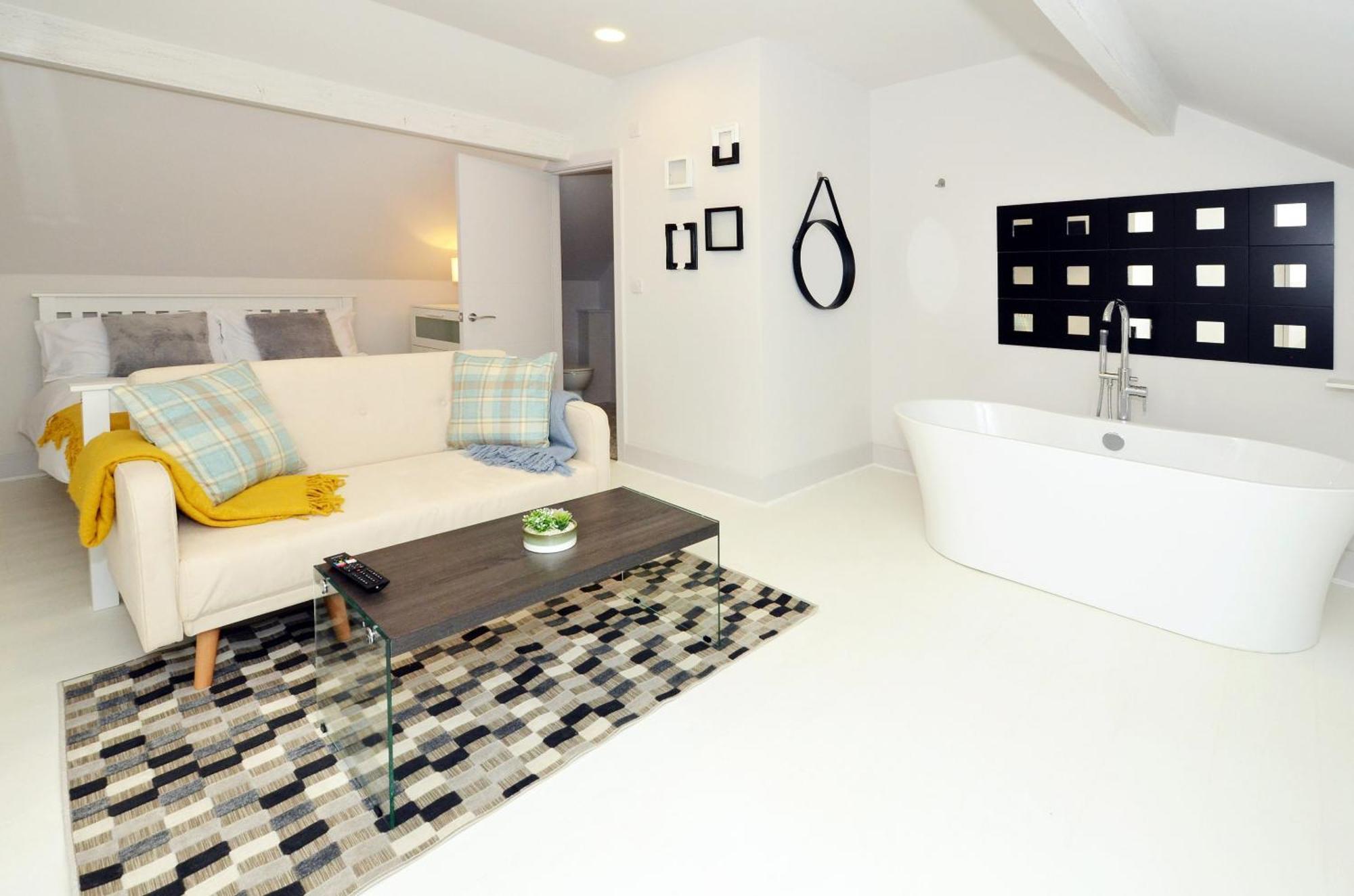 Townhouse Plus @ London Road Stoke ภายนอก รูปภาพ
