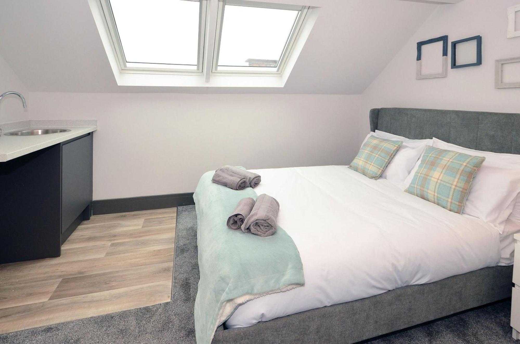 Townhouse Plus @ London Road Stoke ภายนอก รูปภาพ