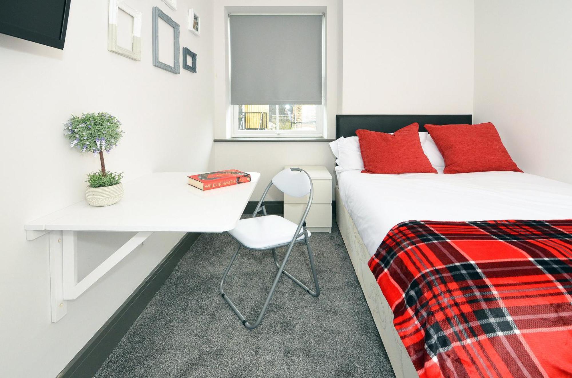 Townhouse Plus @ London Road Stoke ภายนอก รูปภาพ