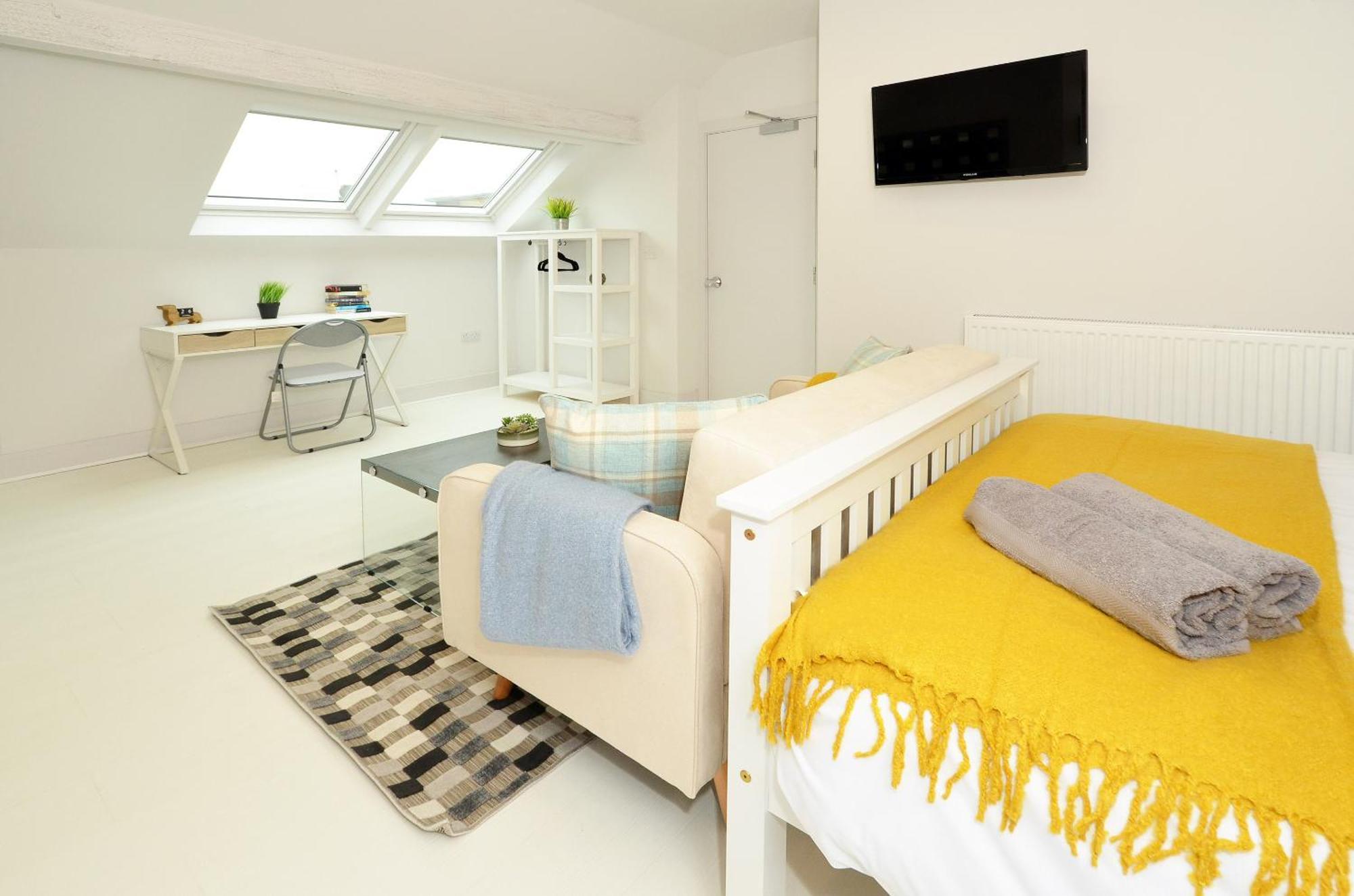 Townhouse Plus @ London Road Stoke ภายนอก รูปภาพ